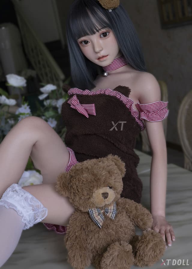 Akira 150cm D-cup