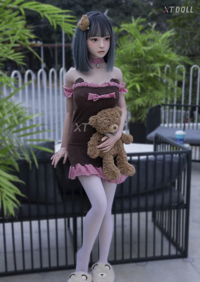 Akira 150cm D-cup
