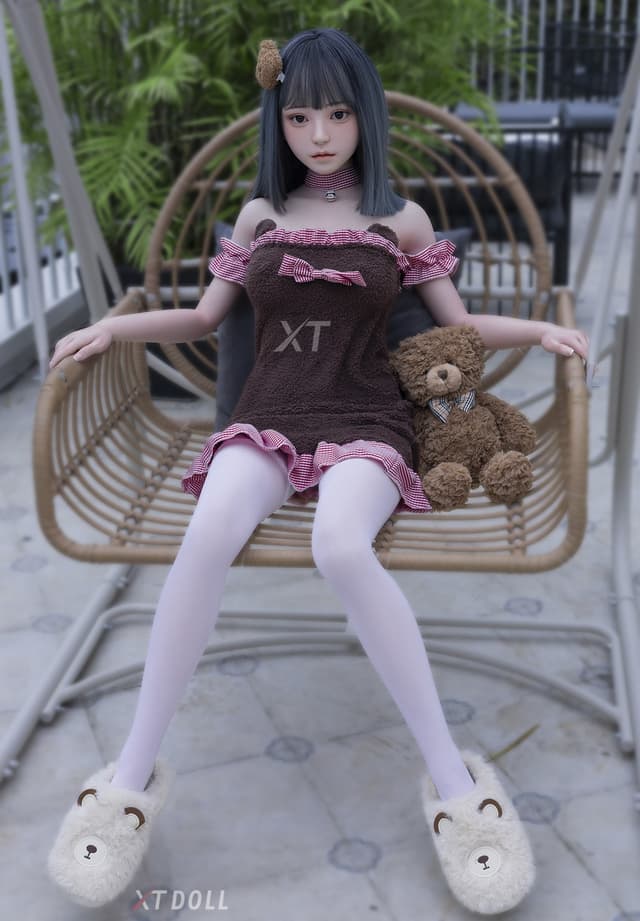 Akira 150cm D-cup